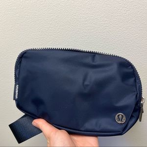 NWT Lululemon Everywhere Belt Bag True Navy